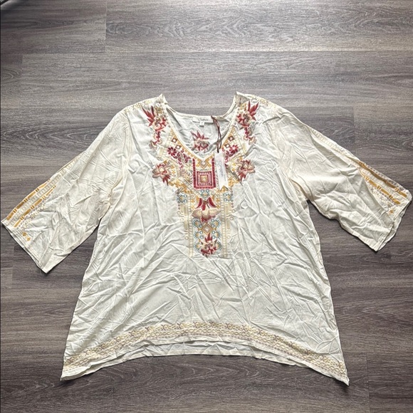 Solitaire Cream Embellished Tunic with Embroidered boho Womens Top - Picture 1 of 8